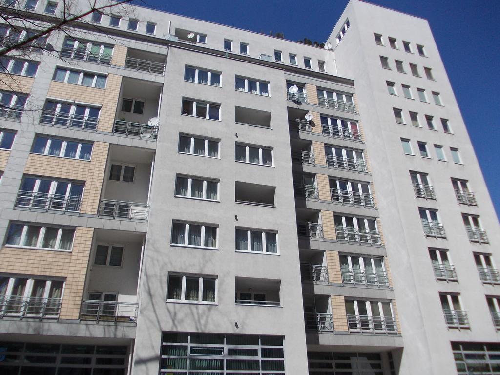 Babka Tower Suites - Apartments, Rooms Warsawa Bagian luar foto